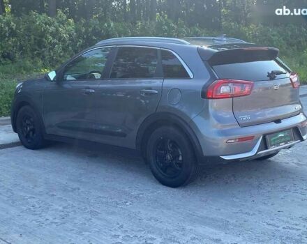 Кіа Niro, об'ємом двигуна 0 л та пробігом 139 тис. км за 15990 $, фото 12 на Automoto.ua