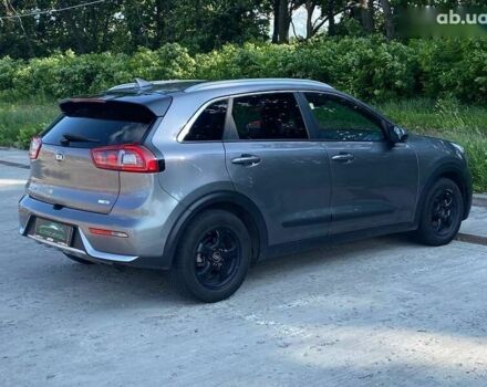 Кіа Niro, об'ємом двигуна 0 л та пробігом 139 тис. км за 15990 $, фото 13 на Automoto.ua
