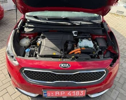 Киа Niro, объемом двигателя 0 л и пробегом 174 тыс. км за 10100 $, фото 14 на Automoto.ua