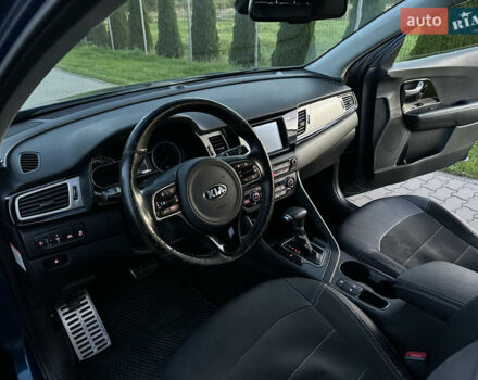 Кіа Niro, об'ємом двигуна 1.58 л та пробігом 135 тис. км за 17000 $, фото 15 на Automoto.ua