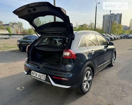 Кіа Niro, об'ємом двигуна 1.6 л та пробігом 112 тис. км за 16500 $, фото 40 на Automoto.ua