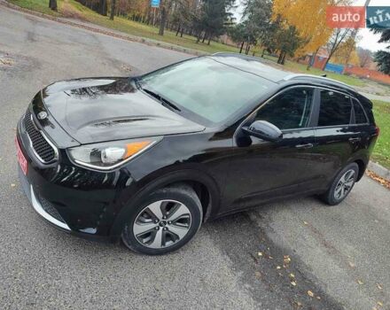 Киа Niro, объемом двигателя 1.58 л и пробегом 58 тыс. км за 12800 $, фото 8 на Automoto.ua