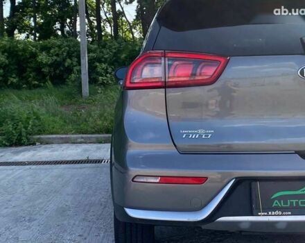 Кіа Niro, об'ємом двигуна 0 л та пробігом 139 тис. км за 15990 $, фото 14 на Automoto.ua