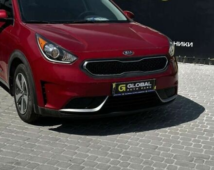 Кіа Niro, об'ємом двигуна 0 л та пробігом 168 тис. км за 13800 $, фото 3 на Automoto.ua