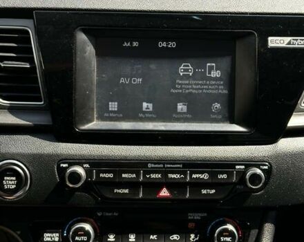 Кіа Niro, об'ємом двигуна 0 л та пробігом 168 тис. км за 13800 $, фото 9 на Automoto.ua