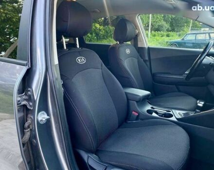 Кіа Niro, об'ємом двигуна 0 л та пробігом 139 тис. км за 15990 $, фото 23 на Automoto.ua