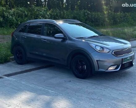 Кіа Niro, об'ємом двигуна 0 л та пробігом 139 тис. км за 15990 $, фото 6 на Automoto.ua