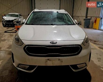 Киа Niro, объемом двигателя 1.58 л и пробегом 155 тыс. км за 2100 $, фото 4 на Automoto.ua