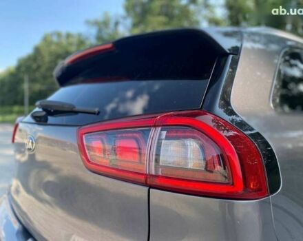 Кіа Niro, об'ємом двигуна 0 л та пробігом 139 тис. км за 15990 $, фото 15 на Automoto.ua