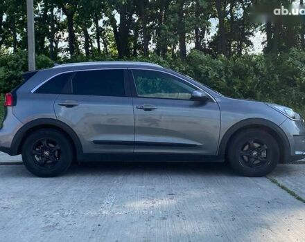 Кіа Niro, об'ємом двигуна 0 л та пробігом 139 тис. км за 15990 $, фото 17 на Automoto.ua