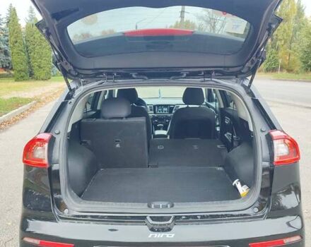 Киа Niro, объемом двигателя 1.58 л и пробегом 58 тыс. км за 12800 $, фото 3 на Automoto.ua
