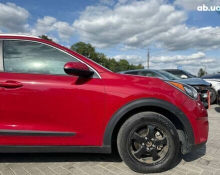 Киа Niro, объемом двигателя 0 л и пробегом 174 тыс. км за 10100 $, фото 5 на Automoto.ua