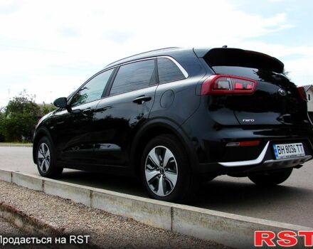 Киа Niro, объемом двигателя 1.6 л и пробегом 136 тыс. км за 16500 $, фото 3 на Automoto.ua