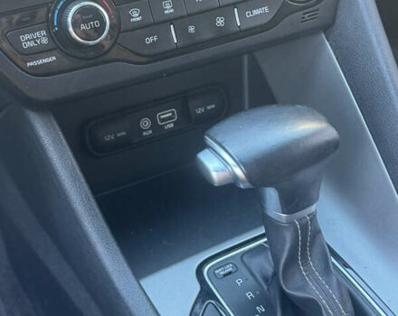 Кіа Niro 2017 у Миколаєві на Automoto.ua Кіа Niro, об'ємом двигуна 1.6 л та пробігом 164 тис. км за 15000 $, фото 12 на Automoto.ua