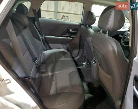 Киа Niro, объемом двигателя 1.58 л и пробегом 155 тыс. км за 2100 $, фото 10 на Automoto.ua