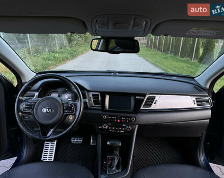 Кіа Niro, об'ємом двигуна 1.58 л та пробігом 135 тис. км за 17000 $, фото 12 на Automoto.ua