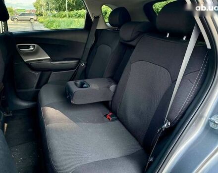 Кіа Niro, об'ємом двигуна 0 л та пробігом 139 тис. км за 15990 $, фото 27 на Automoto.ua