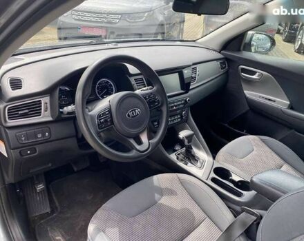Кіа Niro, об'ємом двигуна 0 л та пробігом 208 тис. км за 15300 $, фото 9 на Automoto.ua