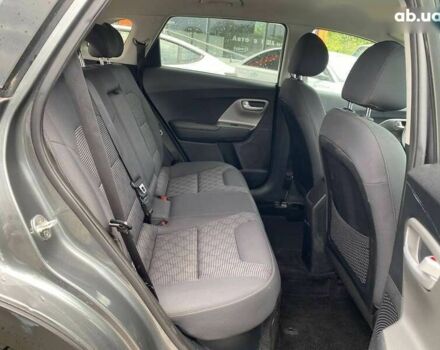 Кіа Niro, об'ємом двигуна 0 л та пробігом 208 тис. км за 15300 $, фото 20 на Automoto.ua