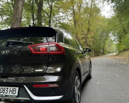 Киа Niro, объемом двигателя 1.58 л и пробегом 176 тыс. км за 17200 $, фото 7 на Automoto.ua