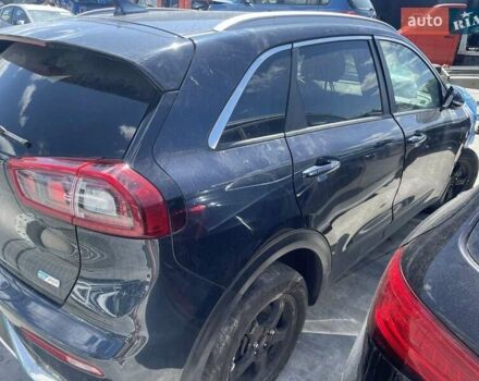 Киа Niro, объемом двигателя 0 л и пробегом 74 тыс. км за 8900 $, фото 2 на Automoto.ua