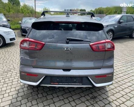 Кіа Niro, об'ємом двигуна 0 л та пробігом 208 тис. км за 15300 $, фото 4 на Automoto.ua