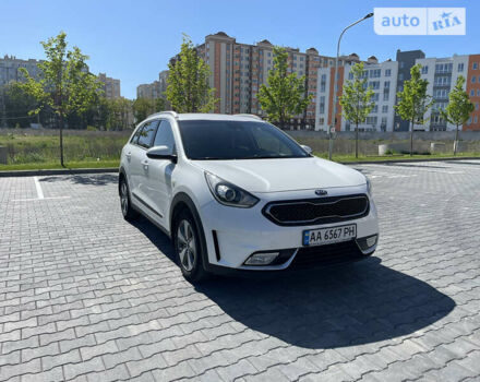 Киа Niro, объемом двигателя 1.58 л и пробегом 129 тыс. км за 17300 $, фото 10 на Automoto.ua