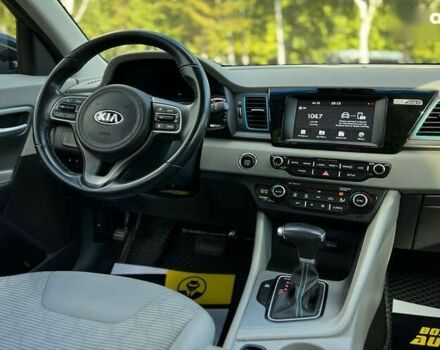Киа Niro, объемом двигателя 0 л и пробегом 152 тыс. км за 17700 $, фото 12 на Automoto.ua