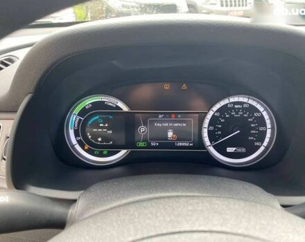 Кіа Niro, об'ємом двигуна 0 л та пробігом 208 тис. км за 15300 $, фото 12 на Automoto.ua