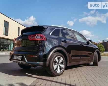 Кіа Niro, об'ємом двигуна 1.58 л та пробігом 125 тис. км за 23900 $, фото 8 на Automoto.ua