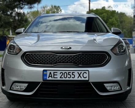 Кіа Niro, об'ємом двигуна 1.58 л та пробігом 40 тис. км за 18500 $, фото 4 на Automoto.ua