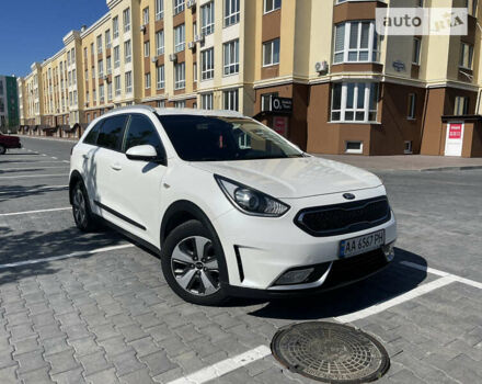 Киа Niro, объемом двигателя 1.58 л и пробегом 129 тыс. км за 17300 $, фото 14 на Automoto.ua