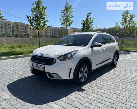 Киа Niro, объемом двигателя 1.58 л и пробегом 129 тыс. км за 17300 $, фото 9 на Automoto.ua