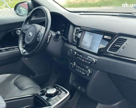 Киа Niro, объемом двигателя 0 л и пробегом 122 тыс. км за 18200 $, фото 23 на Automoto.ua