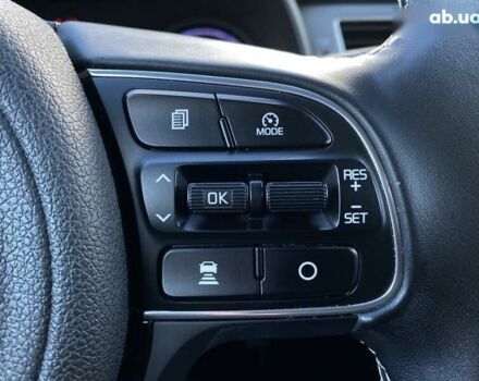 Киа Niro, объемом двигателя 0 л и пробегом 103 тыс. км за 17700 $, фото 4 на Automoto.ua