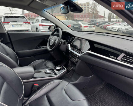 Киа Niro, объемом двигателя 0 л и пробегом 162 тыс. км за 16700 $, фото 7 на Automoto.ua