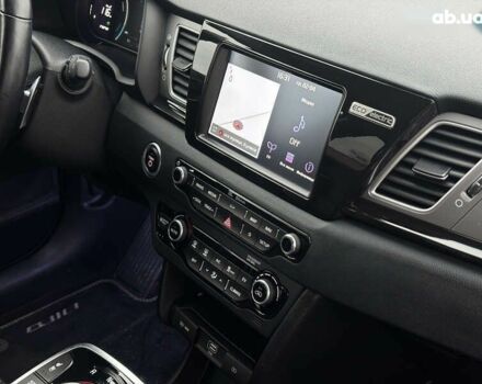Киа Niro, объемом двигателя 0 л и пробегом 106 тыс. км за 17850 $, фото 10 на Automoto.ua