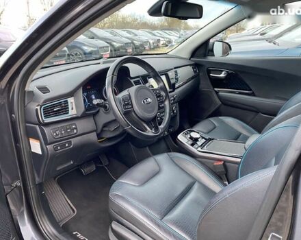 Киа Niro, объемом двигателя 0 л и пробегом 79 тыс. км за 18200 $, фото 29 на Automoto.ua