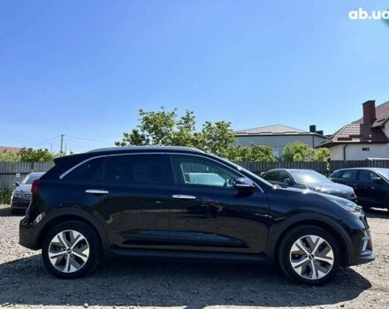 Киа Niro, объемом двигателя 0 л и пробегом 112 тыс. км за 17715 $, фото 8 на Automoto.ua