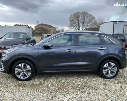 Киа Niro, объемом двигателя 0 л и пробегом 103 тыс. км за 17700 $, фото 8 на Automoto.ua