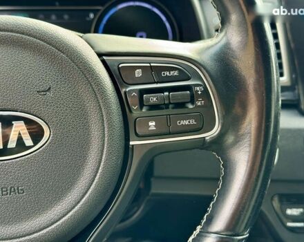 Киа Niro, объемом двигателя 0 л и пробегом 146 тыс. км за 14500 $, фото 21 на Automoto.ua