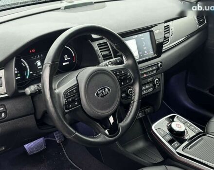 Киа Niro, объемом двигателя 0 л и пробегом 106 тыс. км за 17850 $, фото 16 на Automoto.ua