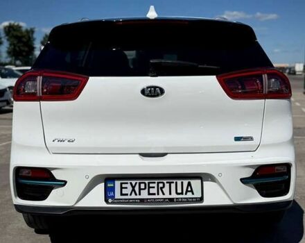 Киа Niro, объемом двигателя 0 л и пробегом 114 тыс. км за 17750 $, фото 3 на Automoto.ua