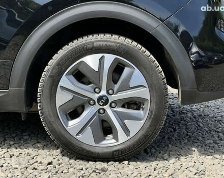 Кіа Niro, об'ємом двигуна 0 л та пробігом 112 тис. км за 17715 $, фото 19 на Automoto.ua