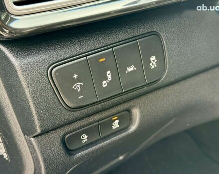Киа Niro, объемом двигателя 0 л и пробегом 146 тыс. км за 14500 $, фото 20 на Automoto.ua