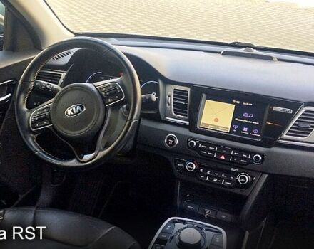 Кіа Niro 2019 у Одесі на Automoto.ua Кіа Niro, об'ємом двигуна 0.15 л та пробігом 140 тис. км за 18000 $, фото 2 на Automoto.ua