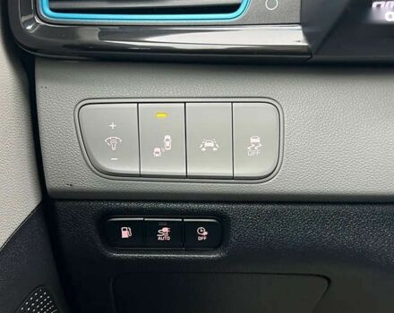 Кіа Niro, об'ємом двигуна 0 л та пробігом 92 тис. км за 18999 $, фото 23 на Automoto.ua