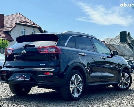 Киа Niro, объемом двигателя 0 л и пробегом 112 тыс. км за 17715 $, фото 7 на Automoto.ua