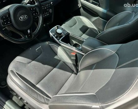 Киа Niro, объемом двигателя 0 л и пробегом 112 тыс. км за 17715 $, фото 29 на Automoto.ua