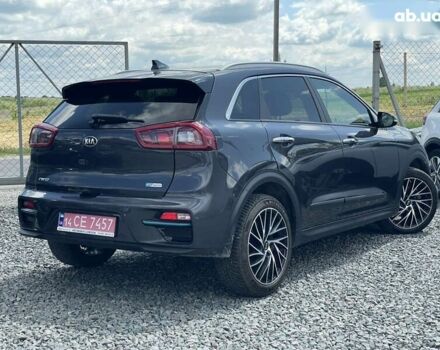 Киа Niro, объемом двигателя 0 л и пробегом 122 тыс. км за 18200 $, фото 6 на Automoto.ua